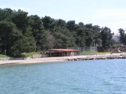 Plaža Iza banja, Sv. Filip i Jakov