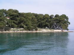 Plaža otočić Galovac, Preko