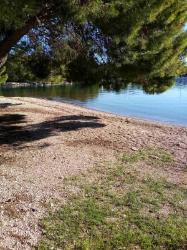 Jadrija, Guština uvala