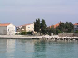 Plaža Sv. Petar, Poljana